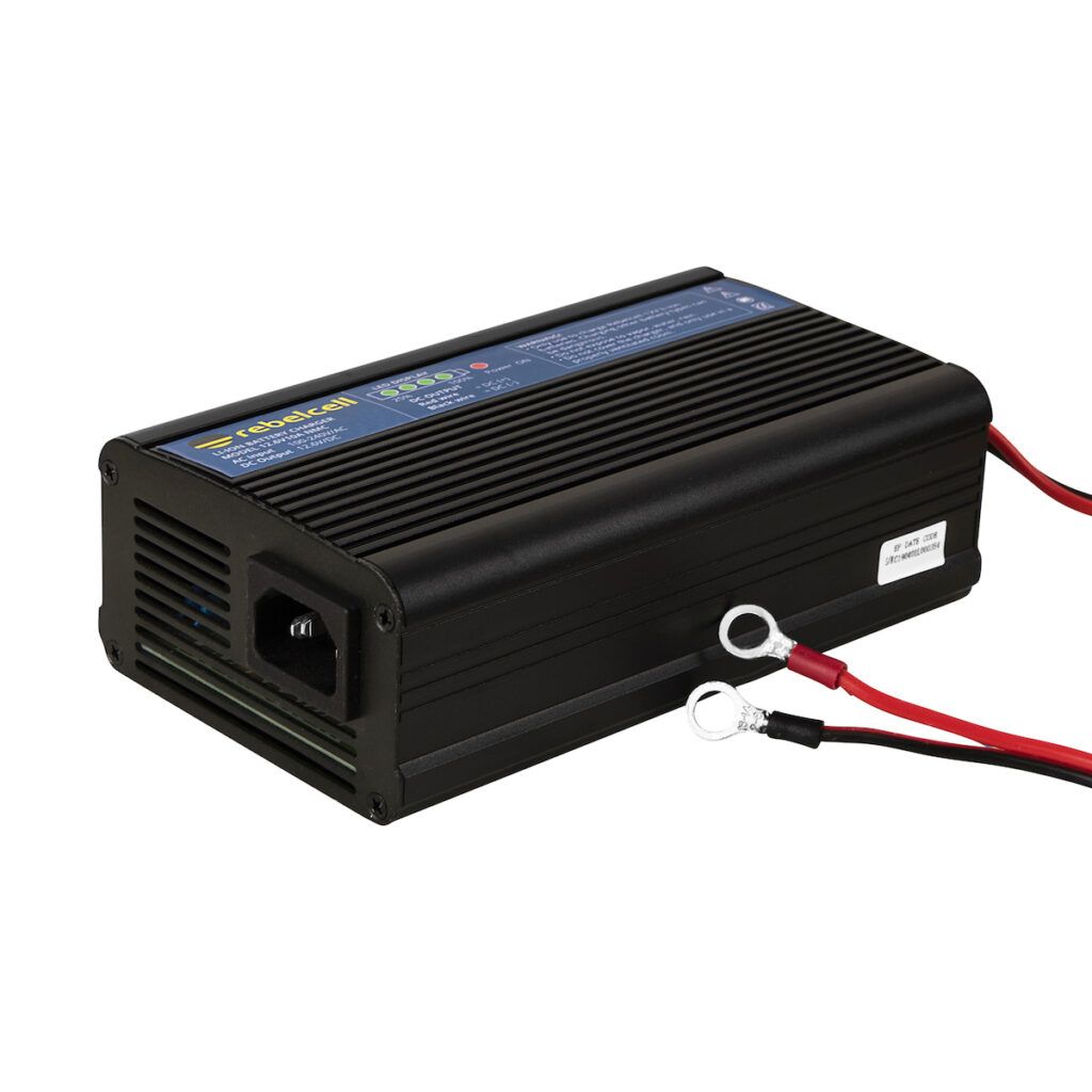 Încărcător litiu 12.6V10A