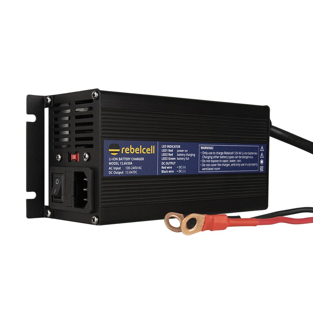 Încărcător litiu 12.6V20A 3