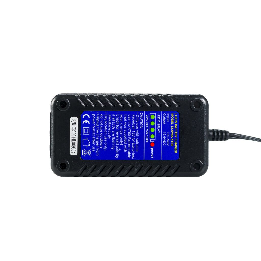 Încărcător litiu 12.6V4A XT60 4