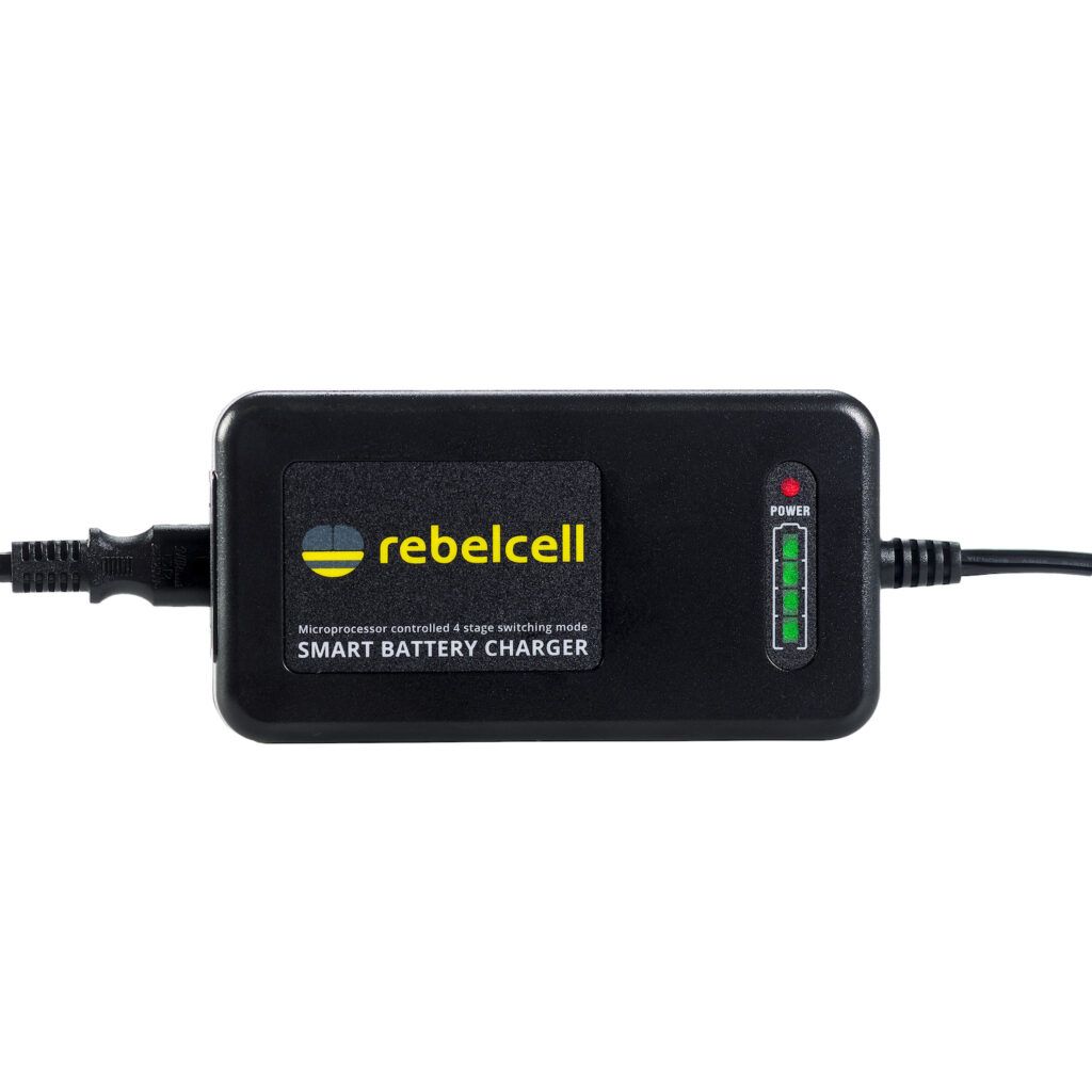 Încărcător litiu 12.6V4A XT60 2
