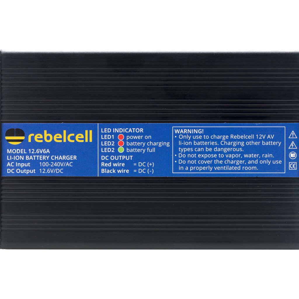 Încărcător litiu 12.6V6A 3