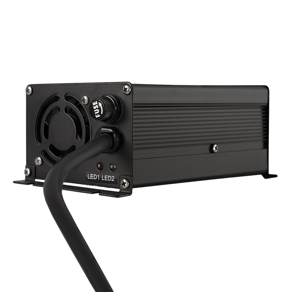 Încărcător litiu 29.4V12A pentru interior 5
