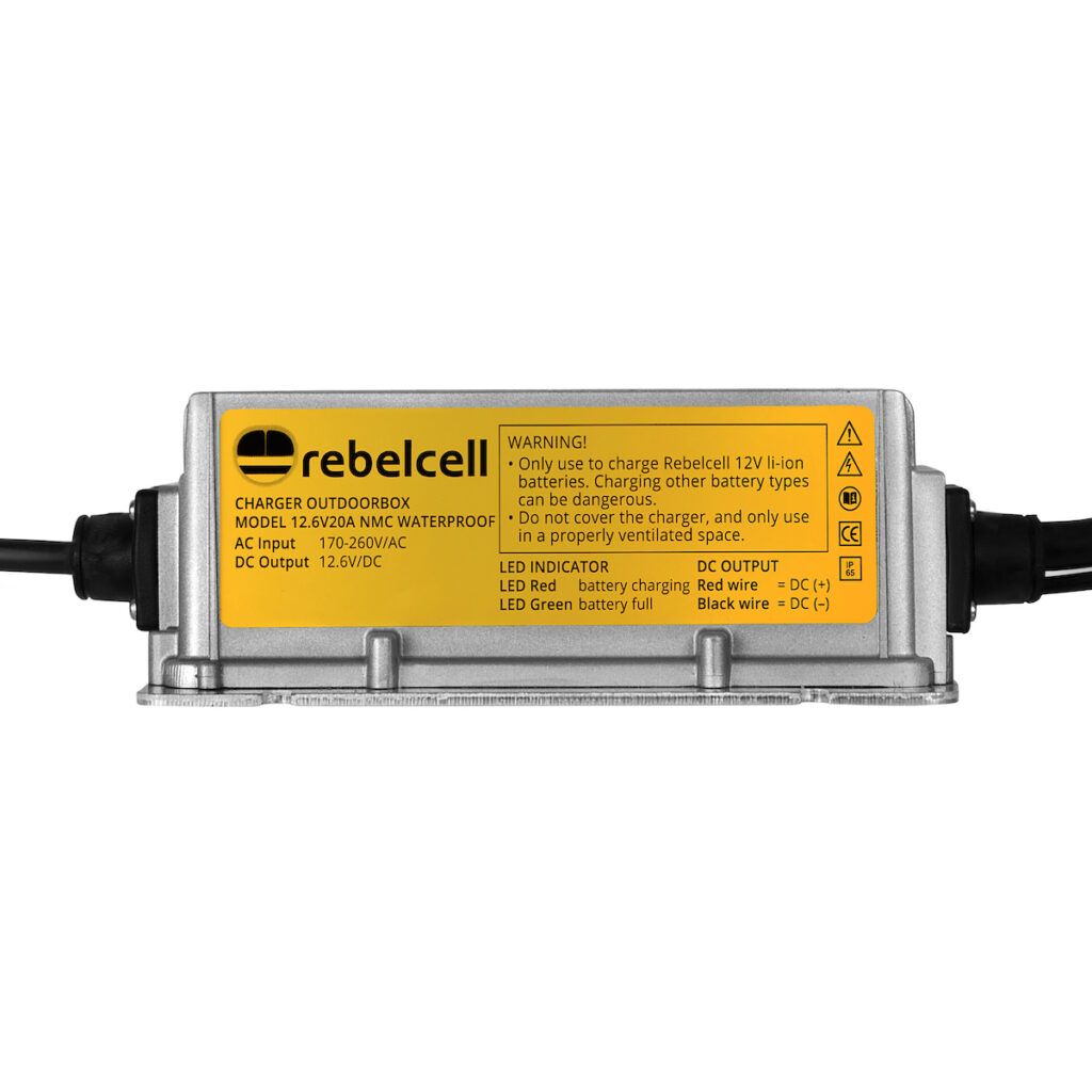 Încărcător litiu 12.6V20A pentru Outdoorbox rezistent la apă (IP65) 3