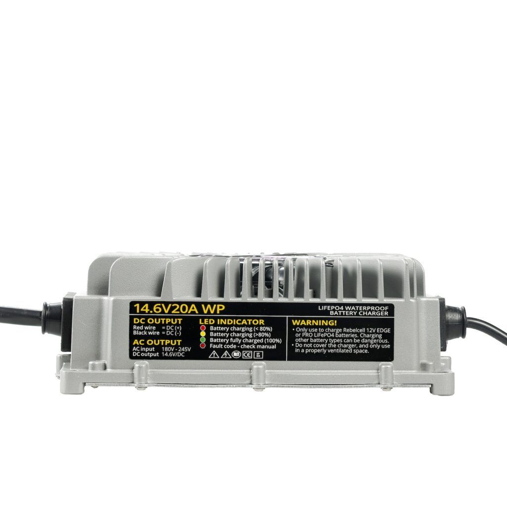Încărcător 14.6V20A LiFePO4 rezistent la apă (IP65) 4