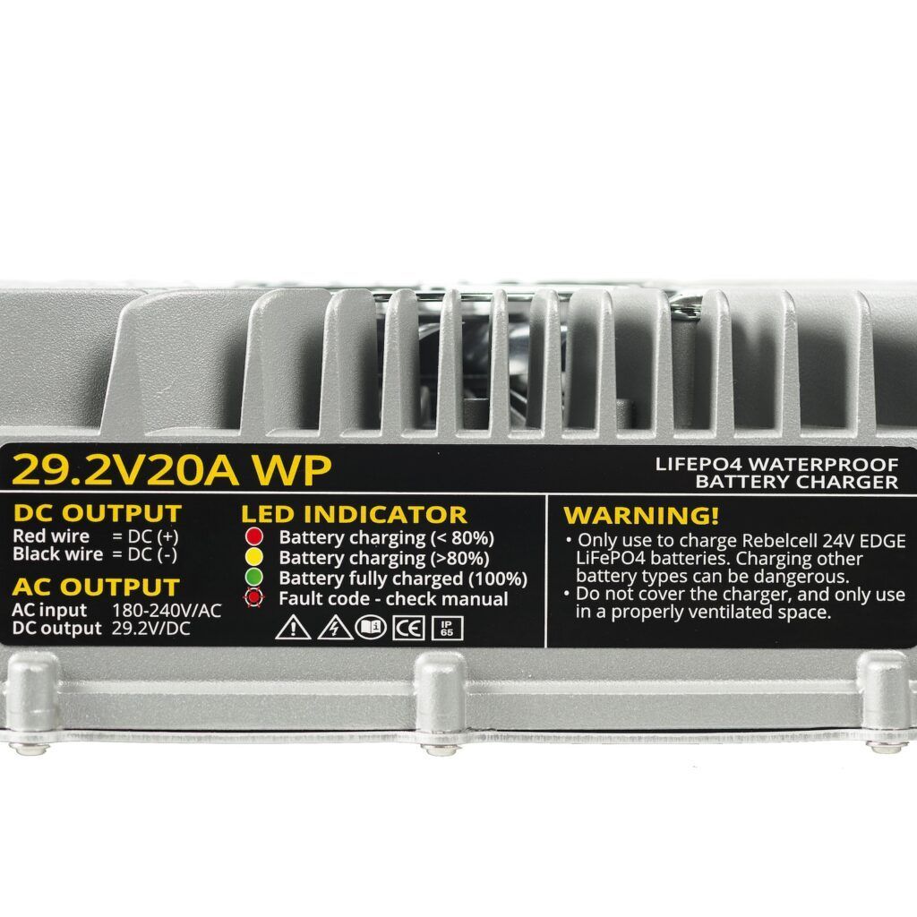 Încărcător 29.2V20A LiFePO4 rezistent la apă (IP65) 5