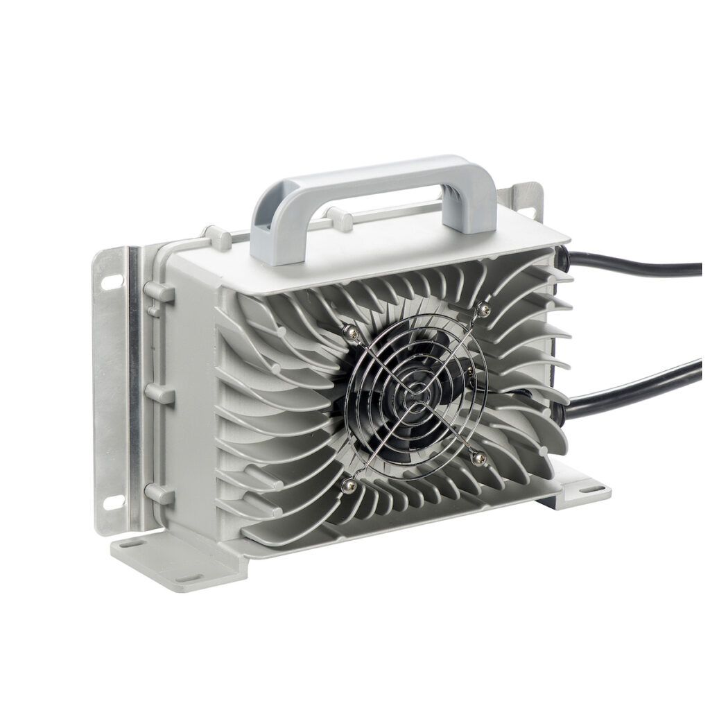 Încărcător litiu 12.6V35A rezistent la apă (IP65) 2