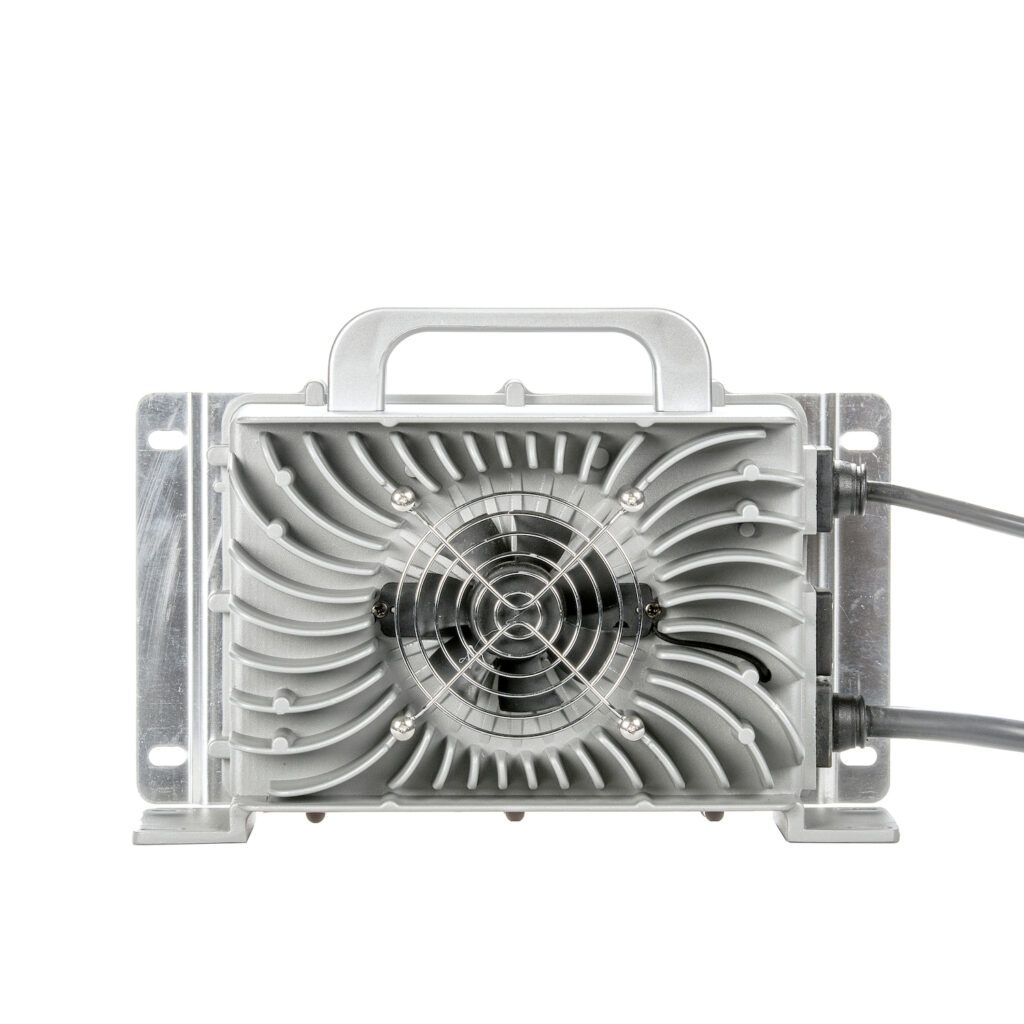 Încărcător 14.6V35A LiFePO4 rezistent la apă (IP65) 3